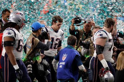 Los Patriots se quedan sin coordinadores con las salidas de McDaniels y Patricia Los Patriots se quedan sin coordinadores con las salidas de McDaniels y Patricia