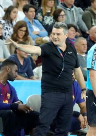 33-20: El Barça supera a un Huesca que intentó resistir en la segunda mitad 33-20: El Barça supera a un Huesca que intentó resistir en la segunda mitad