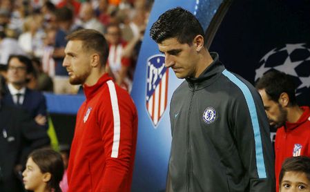 Courtois se deja querer por el Madrid: "Mi corazón está allí". Courtois se deja querer por el Madrid: "Mi corazón está allí".
