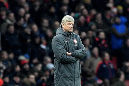 Wenger afirma que los jugadores ingleses son unos "maestros" de la simulación Wenger afirma que los jugadores ingleses son unos "maestros" de la simulación