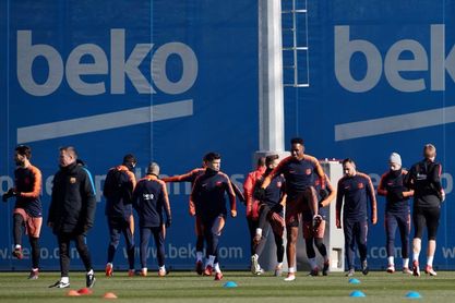 El Barça se enfrenta a la resaca copera y a los problemas en defensa El Barça se enfrenta a la resaca copera y a los problemas en defensa