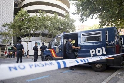 Más de 1.800 efectivos se desplegarán mañana en el Real Madrid y el PSG Más de 1.800 efectivos se desplegarán mañana en el Real Madrid y el PSG