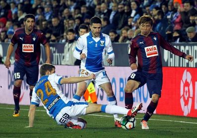 Tito y Brasanac no entrenan con el grupo, Gabriel se retira cojeando Tito y Brasanac no entrenan con el grupo, Gabriel se retira cojeando