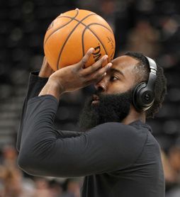 108-126. Harden y los Rockets amplían su racha triunfal 108-126. Harden y los Rockets amplían su racha triunfal