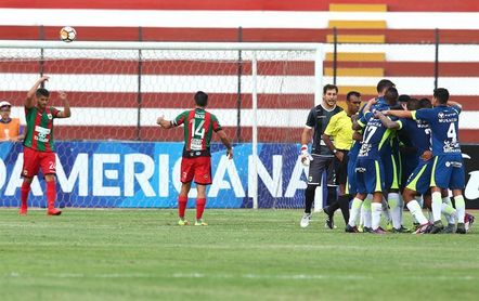 2-0. Ponce y Cardoza aseguran el debut con un triunfo de la UTC en la Sudamericana 2-0. Ponce y Cardoza aseguran el debut con un triunfo de la UTC en la Sudamericana