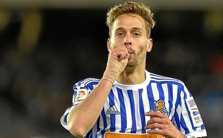 Canales, que interesa al Betis, se pone en el escaparate. Canales, que interesa al Betis, se pone en el escaparate.