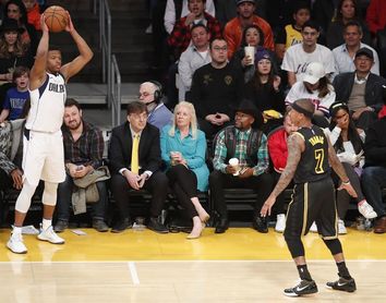 Harden y Rockets, imparables; James muestra su mejor versión con triple-doble Harden y Rockets, imparables; James muestra su mejor versión con triple-doble