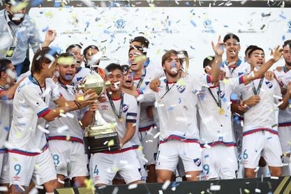 Nacional mantiene el liderato en el Torneo de Apertura tras golear al Cerro Nacional mantiene el liderato en el Torneo de Apertura tras golear al Cerro