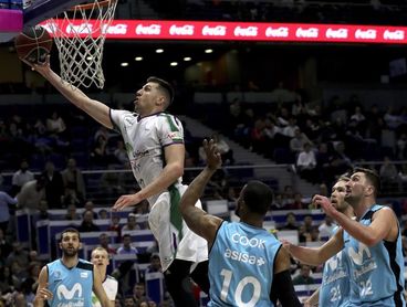57-72. El Unicaja sigue su progresión a costa del Estudiantes 57-72. El Unicaja sigue su progresión a costa del Estudiantes