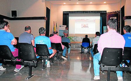 Imagen de una jornada de formación en Altair. Imagen de una jornada de formación en Altair.