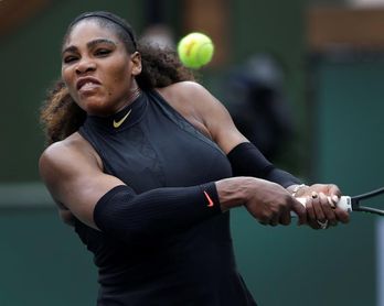 Las hermanas Williams harán historia el lunes con primer duelo en el desierto Las hermanas Williams harán historia el lunes con primer duelo en el desierto