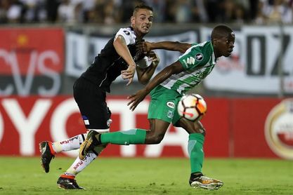 Colo Colo va a La Paz tras una intensa preparación para jugar en la altitud Colo Colo va a La Paz tras una intensa preparación para jugar en la altitud