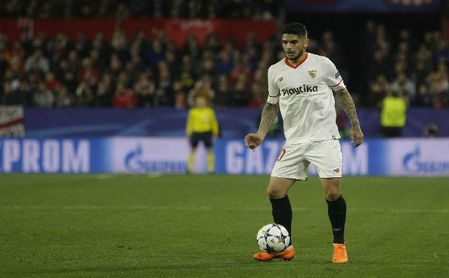 Tres del Sevilla al filo de la suspensión. Tres del Sevilla al filo de la suspensión.