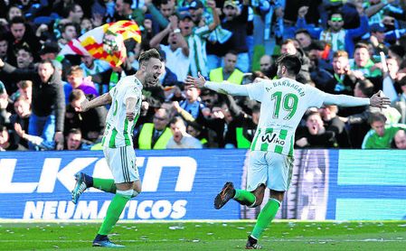 Loren: un goleador de repercusión mundial Loren: un goleador de repercusión mundial