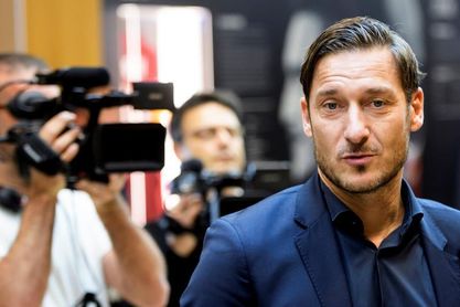 Totti: "Estoy contento por el enfrentamiento contra el Barcelona" Totti: "Estoy contento por el enfrentamiento contra el Barcelona"