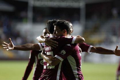 Saprissa se mantiene como líder y Alajuelense se acerca a la cima del futbol en Costa Rica Saprissa se mantiene como líder y Alajuelense se acerca a la cima del futbol en Costa Rica
