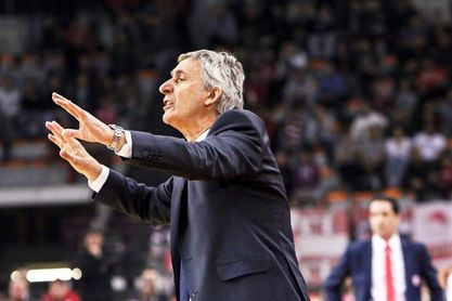 Pesic abre la puerta a buscar un recambio de Séraphin en el mercado Pesic abre la puerta a buscar un recambio de Séraphin en el mercado