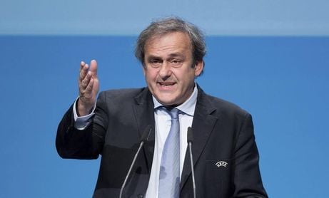 Platini critica a la FIFA y el TAS y denuncia el poder de las televisiones Platini critica a la FIFA y el TAS y denuncia el poder de las televisiones