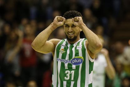 Askia Booker, el inesperado héroe que necesitaba el Betis Baloncesto. Askia Booker, el inesperado héroe que necesitaba el Betis Baloncesto.