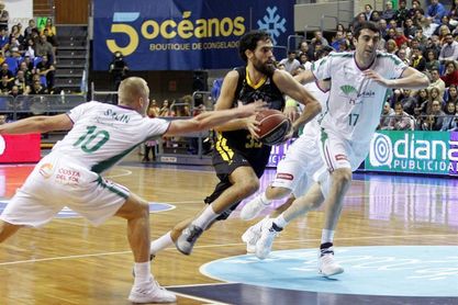 El Unicaja, con poco margen en el objetivo de estar entre los cuatro primeros El Unicaja, con poco margen en el objetivo de estar entre los cuatro primeros