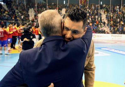 33-19. Los ´Hispanos´ celebran su vuelta con un contundente triunfo 33-19. Los ´Hispanos´ celebran su vuelta con un contundente triunfo