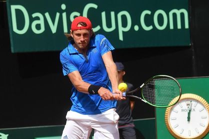 Pouille gana a Fognini y envía a Francia a semifinales Pouille gana a Fognini y envía a Francia a semifinales