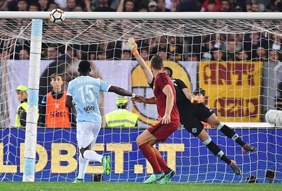 Lazio y Roma firman tablas (0-0) y mantienen viva su pelea por la zona "Champions" Lazio y Roma firman tablas (0-0) y mantienen viva su pelea por la zona "Champions"