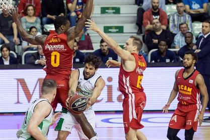 75-92. El Joventut, con Laprovittola como líder, arrolla al UCAM al final 75-92. El Joventut, con Laprovittola como líder, arrolla al UCAM al final