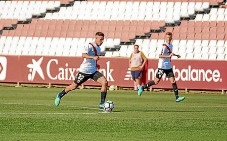 Tevenet ha subido a Viedma al Sevilla Atlético. Tevenet ha subido a Viedma al Sevilla Atlético.