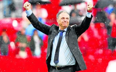 Joaquín Caparrós, feliz tras haber conseguido el objetivo encomendado por la entidad. Joaquín Caparrós, feliz tras haber conseguido el objetivo encomendado por la entidad.