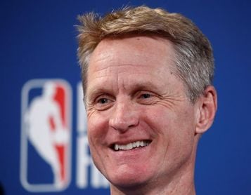 Steve Kerr avisa sobre los Cavaliers: "No se llega a las Finales por un jugador" Steve Kerr avisa sobre los Cavaliers: "No se llega a las Finales por un jugador"