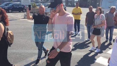 Fabián ha hecho una parada en su crucero para visitar Nápoles. Fabián ha hecho una parada en su crucero para visitar Nápoles.