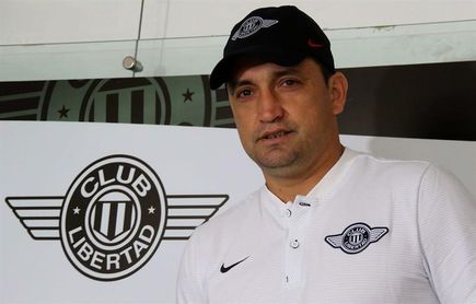 Bobadilla deja el banquillo de Libertad después del mal inicio del Clausura Bobadilla deja el banquillo de Libertad después del mal inicio del Clausura