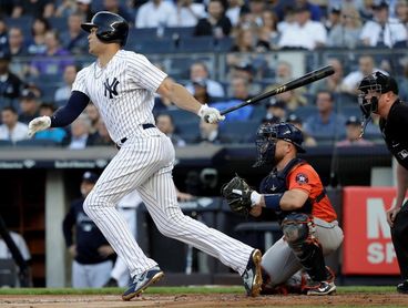 7-5. Walker y Stanton castigan con vuelacercas a los Azulejos y guía la ofensiva de los Yanquis 7-5. Walker y Stanton castigan con vuelacercas a los Azulejos y guía la ofensiva de los Yanquis