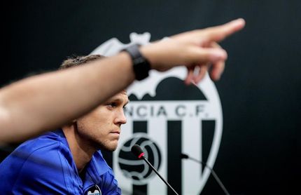 Cheryshev, Batshuayi y Gameiro en la primera lista del Valencia 18-19 Cheryshev, Batshuayi y Gameiro en la primera lista del Valencia 18-19