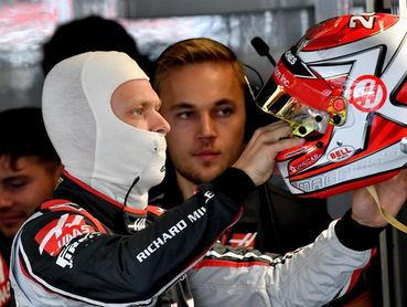 Magnussen sobre Alonso: "Estoy deseando que se retire" Magnussen sobre Alonso: "Estoy deseando que se retire"