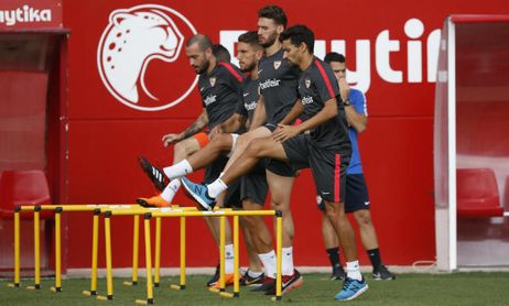 Aleix, Navas y Sergi Gómez en un entrenamiento Aleix, Navas y Sergi Gómez en un entrenamiento