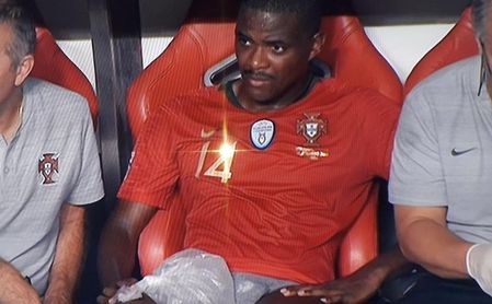 Fernando Santos quiere que Carvalho "reaprenda" a llegar Fernando Santos quiere que Carvalho "reaprenda" a llegar