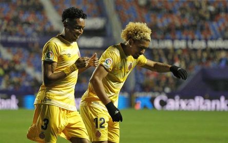 Douglas Luiz: "Solo pienso en positivo y en lo que puedo aportar al grupo" Douglas Luiz: "Solo pienso en positivo y en lo que puedo aportar al grupo"