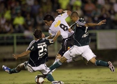 Colo Colo recibirá al Palmeiras con su once estelar e ilusionado con avanzar en la Libertadores Colo Colo recibirá al Palmeiras con su once estelar e ilusionado con avanzar en la Libertadores