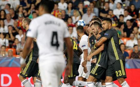 0-2. Dos penaltis tras la expulsión de Cristiano dan el triunfo a la Juventus 0-2. Dos penaltis tras la expulsión de Cristiano dan el triunfo a la Juventus