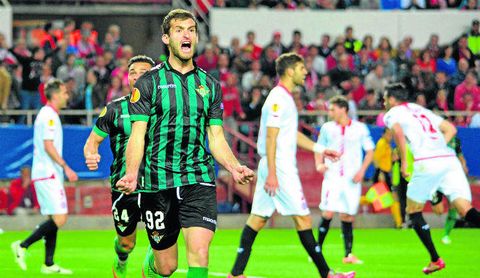 Al Betis le sienta bien su condición de visitante en Europa Al Betis le sienta bien su condición de visitante en Europa