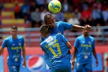 Clubes denuncian la manipulación de futbolistas para ir a un paro en Guatemala Clubes denuncian la manipulación de futbolistas para ir a un paro en Guatemala