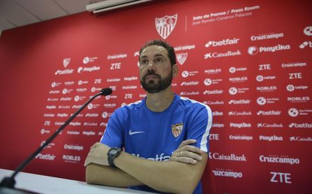Machín dice que sólo mira al partido contra el Madrid de reojo. Machín dice que sólo mira al partido contra el Madrid de reojo.