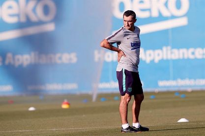 Valverde introduce cuatro cambios, pero mantiene el tridente atacante Valverde introduce cuatro cambios, pero mantiene el tridente atacante