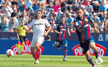 Ben Yedder, en el partido ante el Levante. Ben Yedder, en el partido ante el Levante.