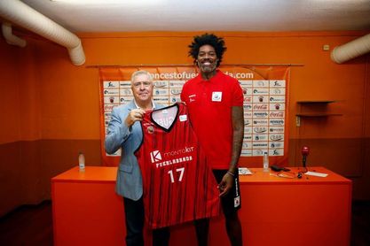 El Fuenlabrada se reafirma en la validez del fichaje de Nogueira El Fuenlabrada se reafirma en la validez del fichaje de Nogueira