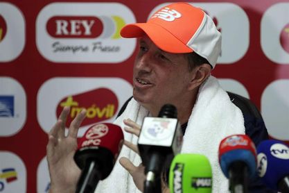 Gabriel ´Gavilán´ Gómez, el jugador destacado en la lista de Gary Stempel Gabriel ´Gavilán´ Gómez, el jugador destacado en la lista de Gary Stempel