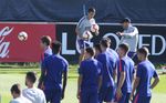 Montero y Borja completan una convocatoria sin Costa, Giménez, Savic y Vitolo