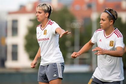 Àlex Granell y Marta Corredera, mejores jugadores catalanes del curso 2017-18 Àlex Granell y Marta Corredera, mejores jugadores catalanes del curso 2017-18